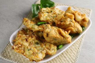 gorengan, Makan Gorengan