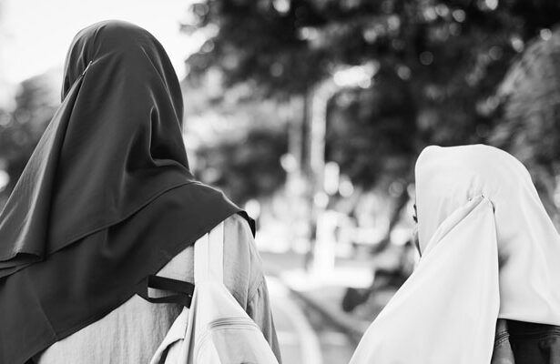 muslimah, Ghibah, Ummahat