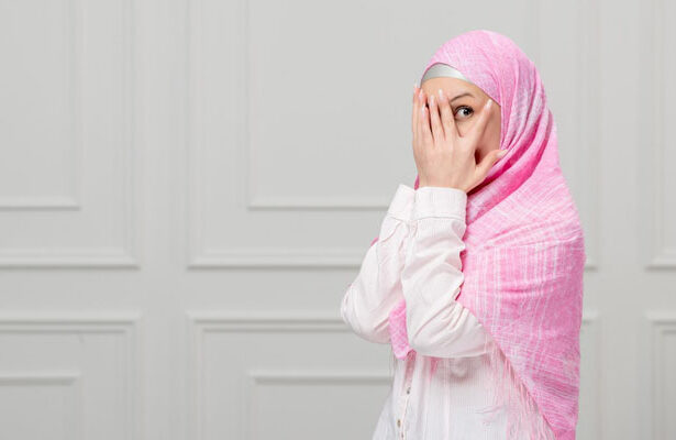 muslimah, istri, suami, ghibah, aurat, akhir zaman, ipar, buang angin, ranjang, istri, suami, kerudung