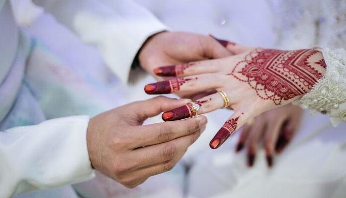 Biaya Nikah Sederhana, poligami, istri, suami, mertua, ta'aruf, nafkah