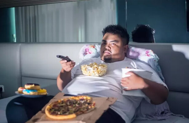 berbaring setelah makan