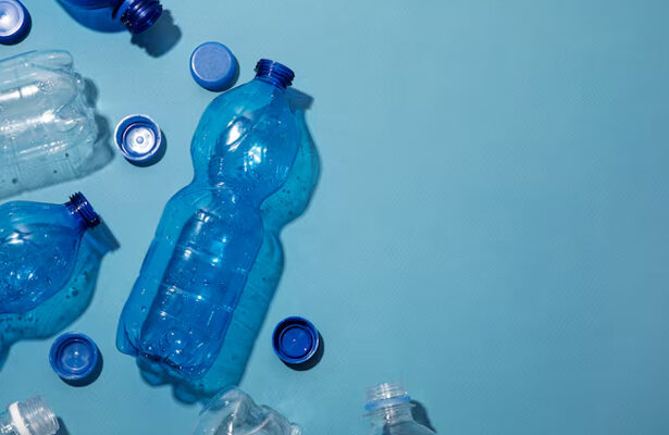bahaya minum dari botol plastik bekas