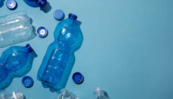 bahaya minum dari botol plastik bekas