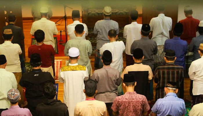 tarawih, kerja