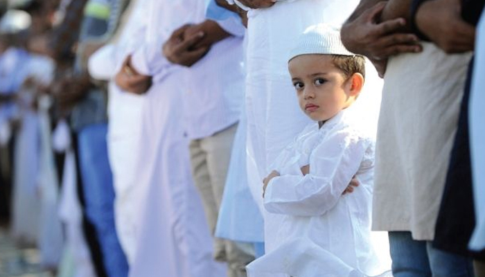 gerak saat shalat