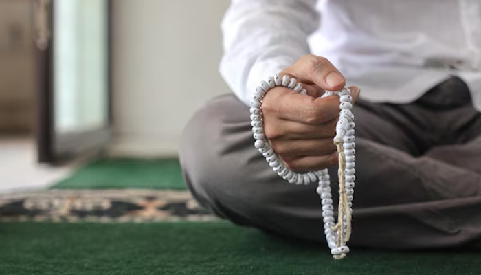 Apakah Al-Qur'an Termasuk Dzikir, Istighfar