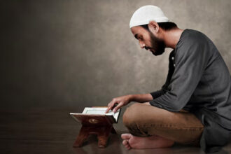 aurat saat membaca Al-Qur'an