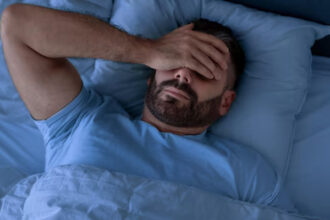 mengigau saat tidur