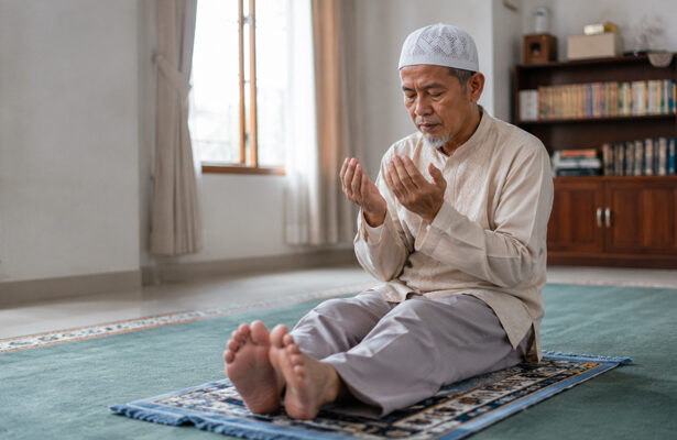 shalat sambil duduk