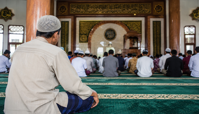 lupa menambah rakaat, salaman setelah shalat