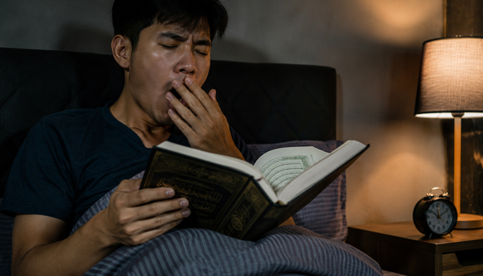 baca Al-Qur'an saat mengantuk