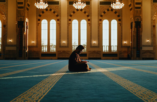 shalat untuk urusan dunia