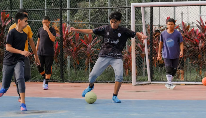 futsal, celana pendek