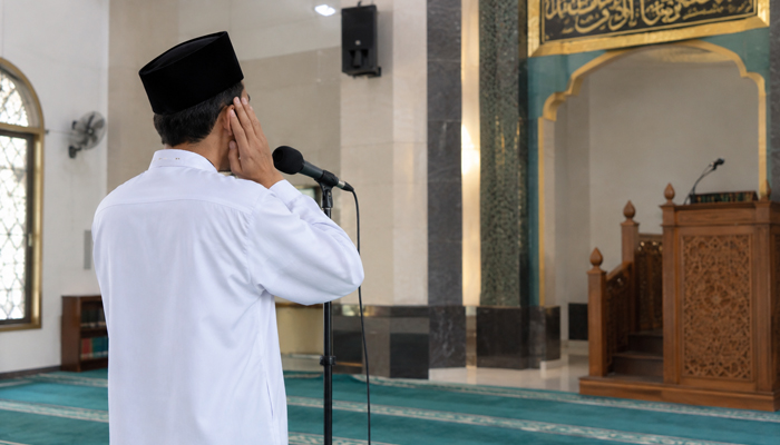 adzan dan iqamah
